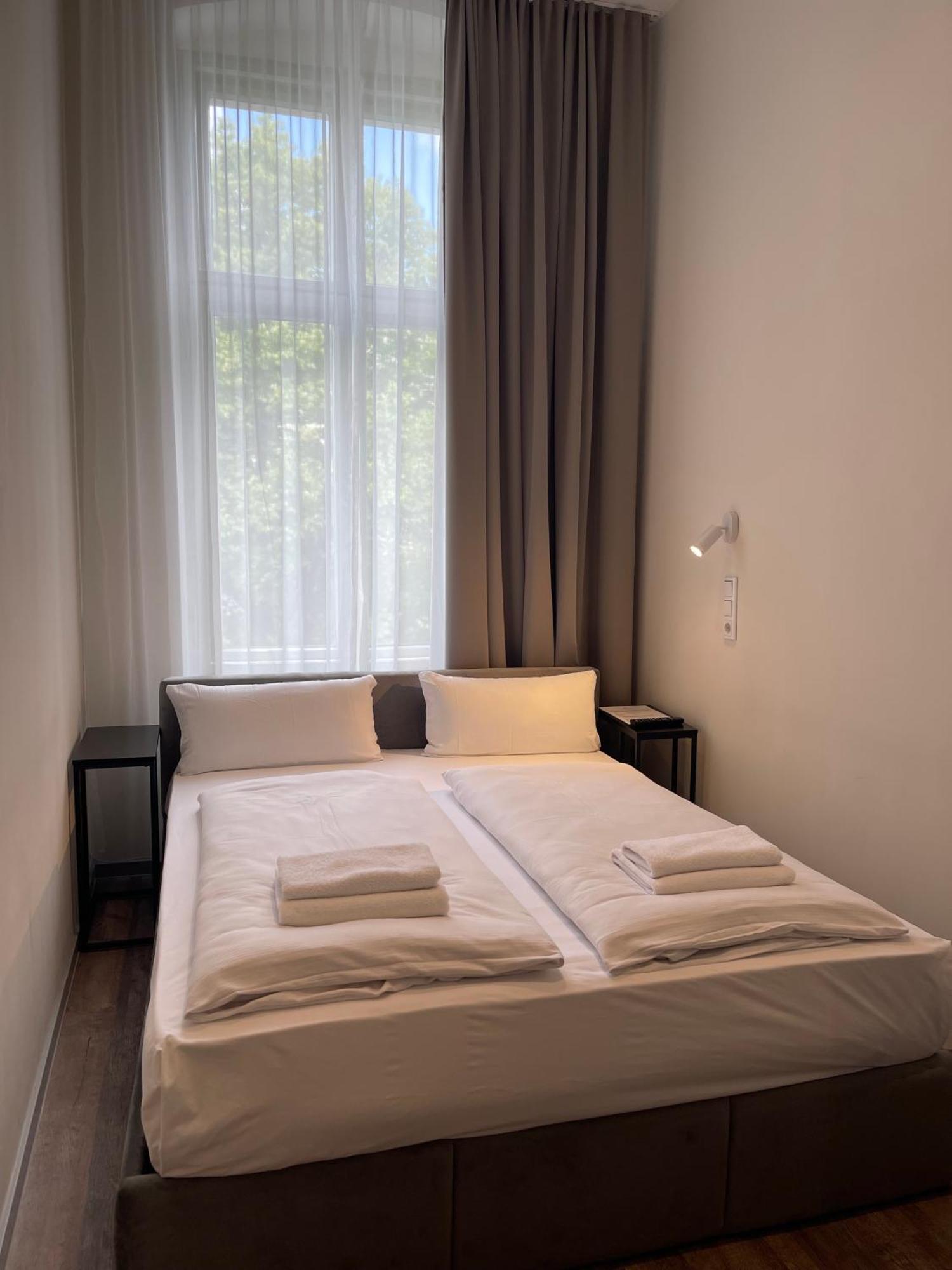 Blue - Minimalist Boutique 2* Berlino