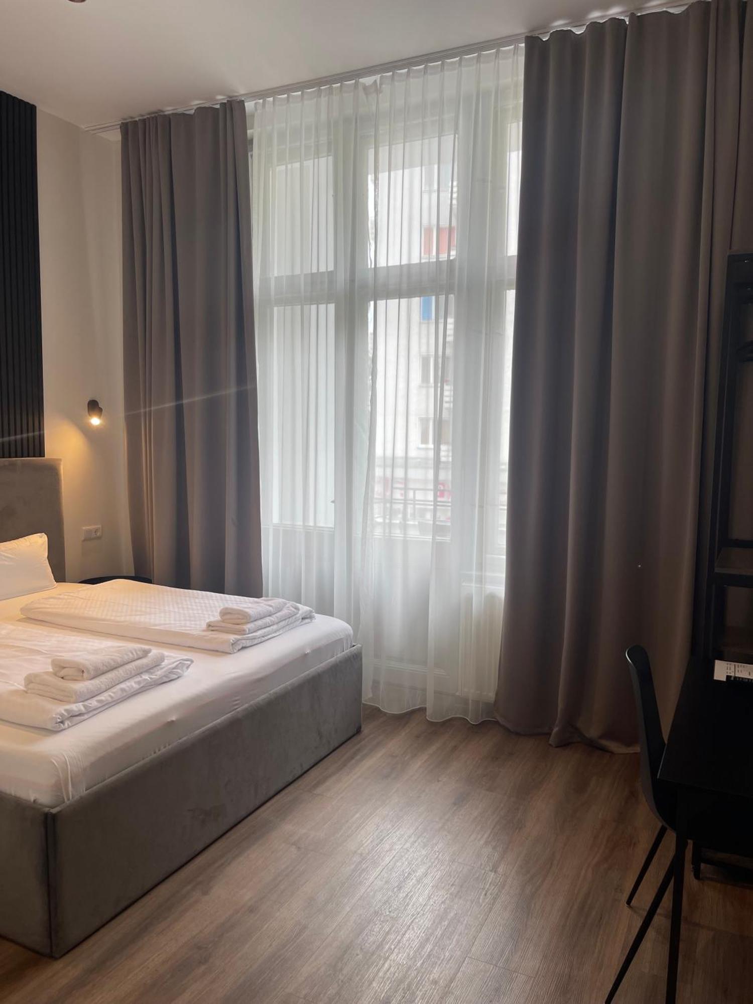 Blue - Minimalist Boutique 2* Berlino