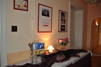 Blue - Minimalist Boutique 2* Berlino